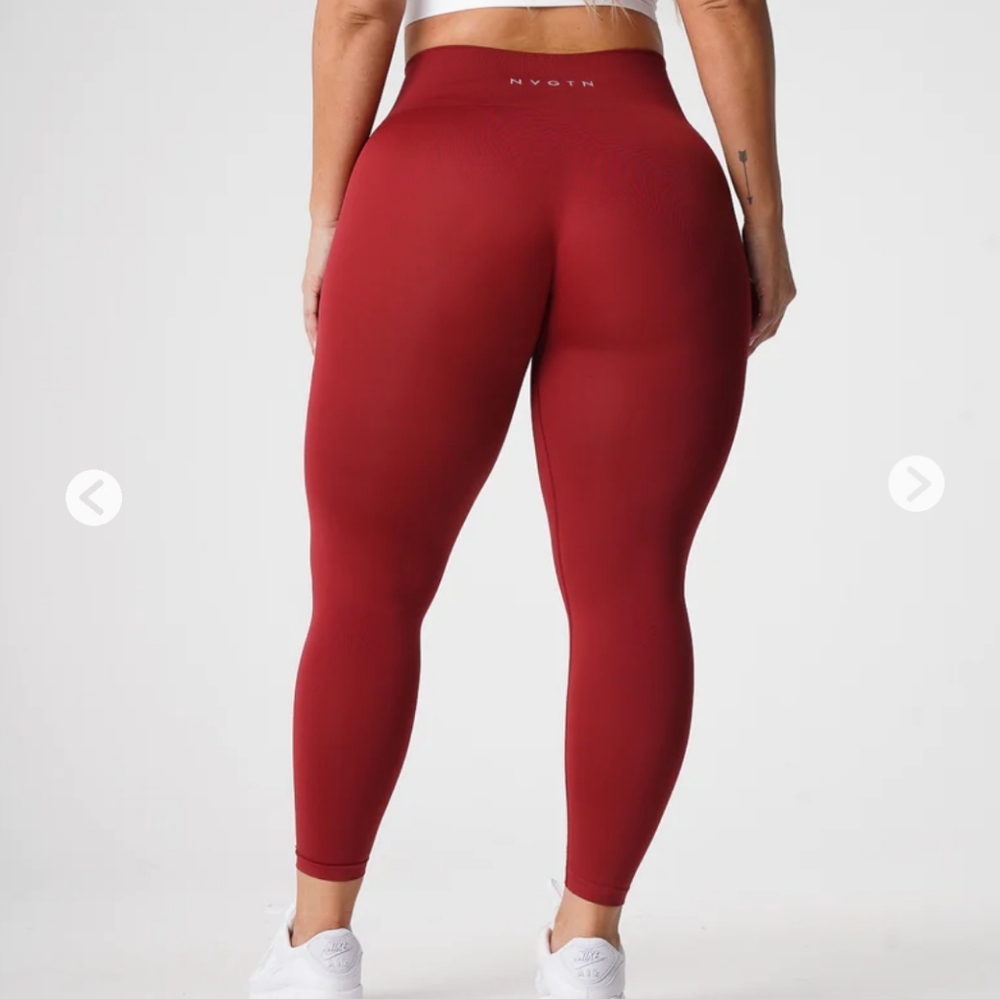 NVGTN Carmine Solid Seamless Leggings